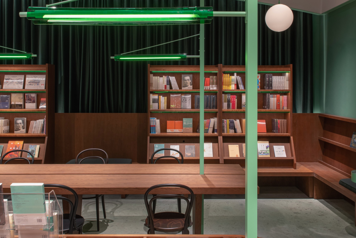 5_Common Reader Bookstore_photograped by Wen Studio