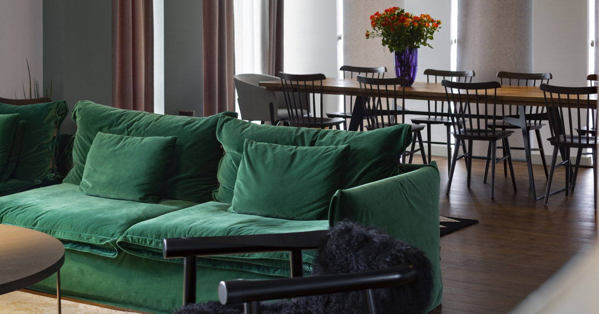 Stunning Private Tennis Court Penthouse Apartments For Rent image