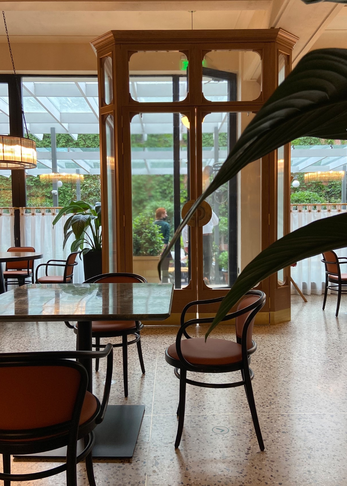 reference-ORO_restaurant_TON_low-res (2)